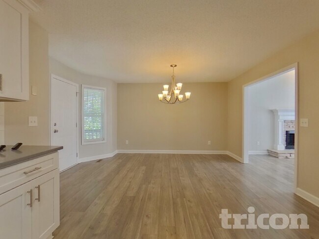 Foto del edificio - 89 Delane Dr