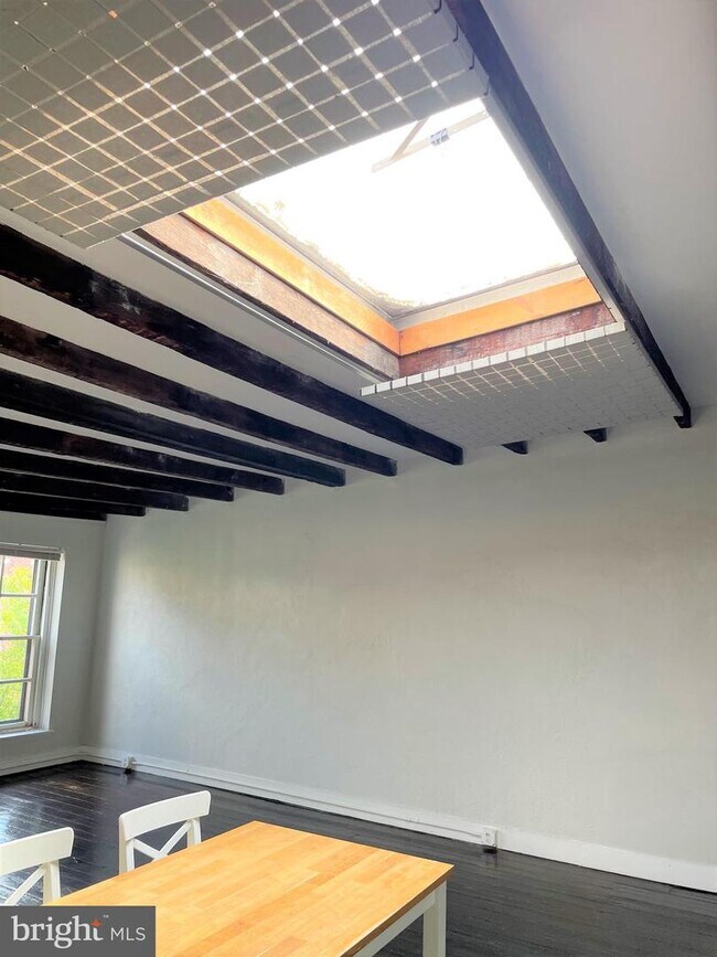 Foto del edificio - 160-164 N 3rd St