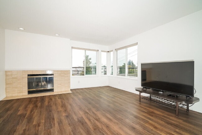 Photo - 150 Valley St Apartment