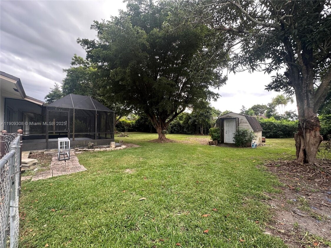 Building Photo - 27850 SW 164th Ct