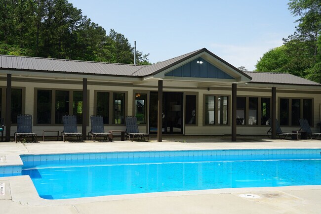 Foto del edificio - 648 Cross Creek