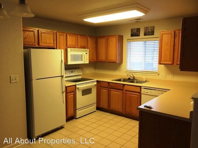 Foto del edificio - 2 br, 2 bath House - 3776 Ponderosa Court #6