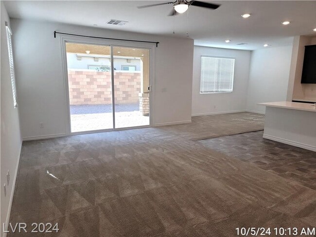 Building Photo - STUNNING HOME IN HENDERSON!