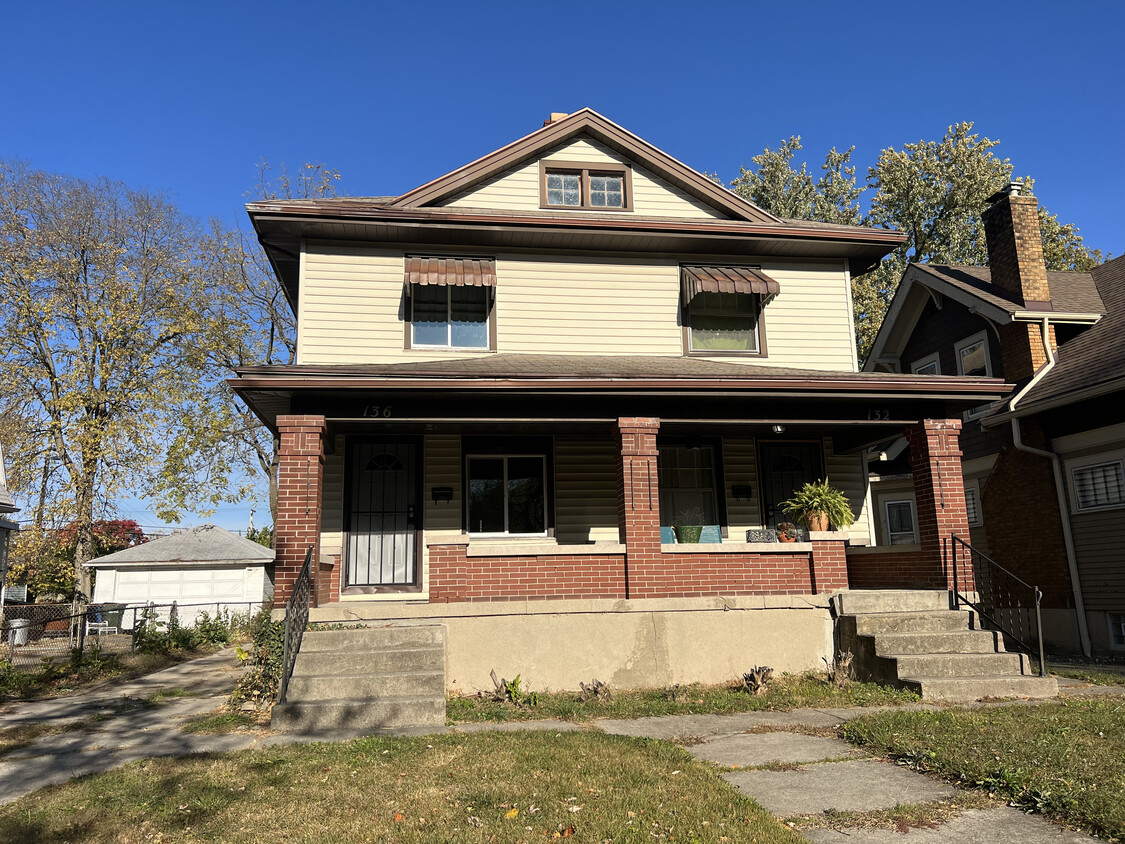 Front of House - 136 Willowwood Dr