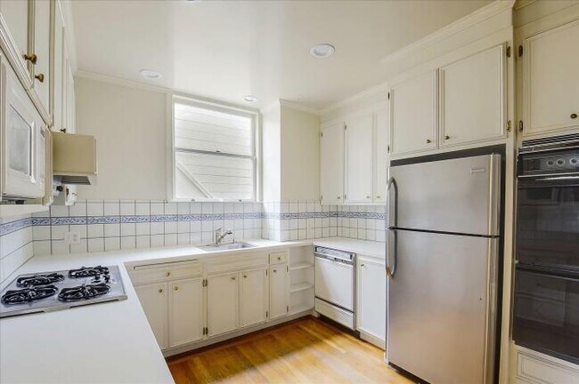 Foto del edificio - 2 bedroom in San Francisco CA 94118