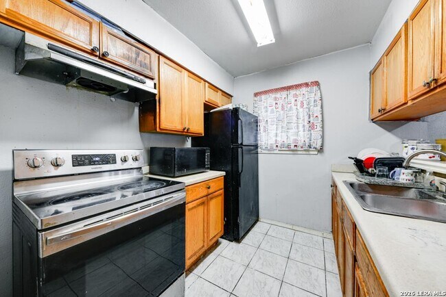 Foto del edificio - 5139 Grovehill St