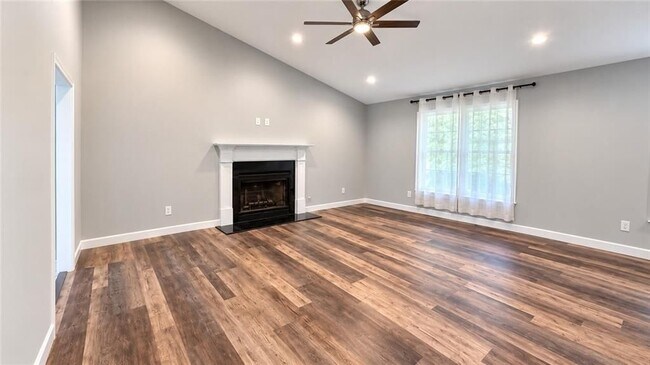 Building Photo - 1235 Grayland Hills Dr