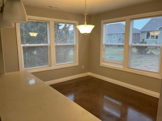 Building Photo - 4405 SE Oak Bend Dr