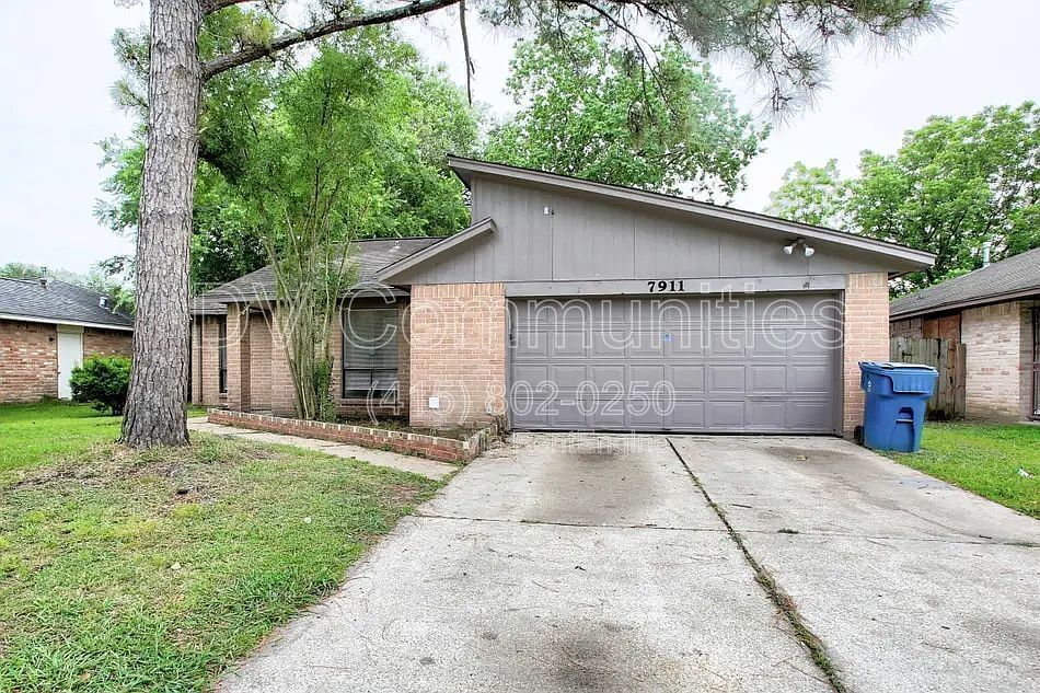 Photo - 7911 Battleoak Dr