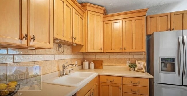 Foto del edificio - 1774 Wilson Ave S
