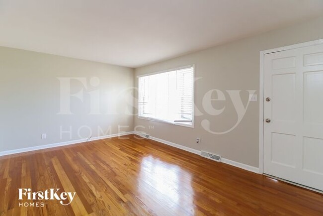 Building Photo - 4211 Bramlet Pl