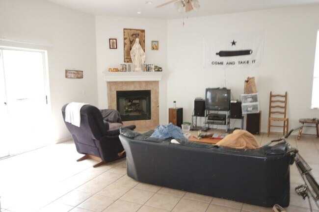 Foto del edificio - 5406 Martin Ave