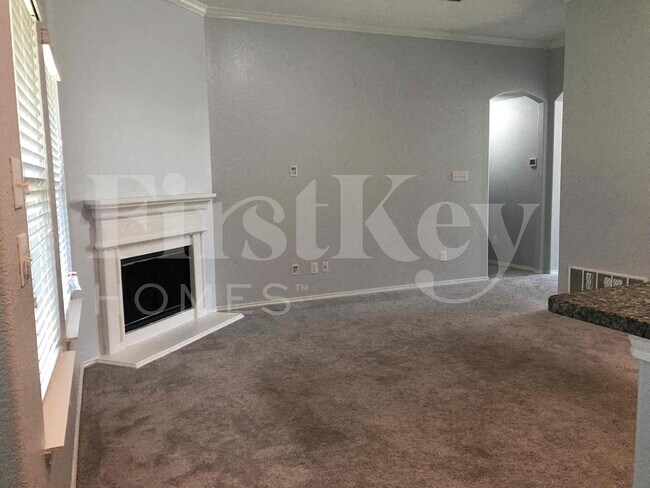 Foto del edificio - 264 Callaghan Dr