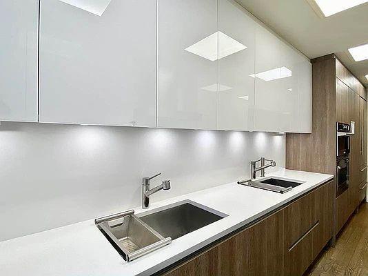 Foto del edificio - 3 bedroom in Bronx NY 10471