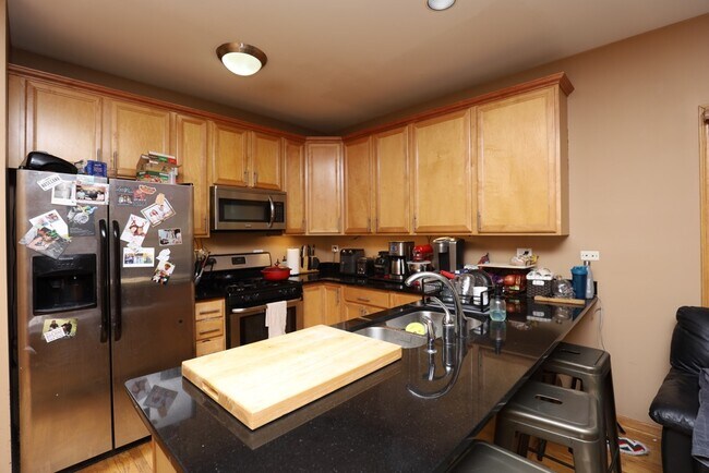 Foto del edificio - 724 N Willard Ct