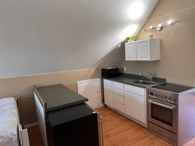 Foto del edificio - 2312 Carleton Ave