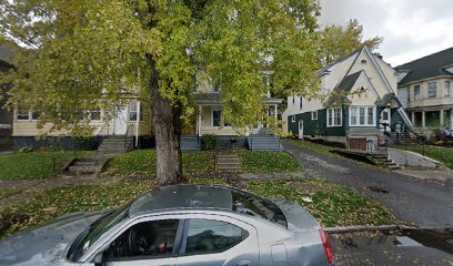 Building Photo - 136 Lilac St