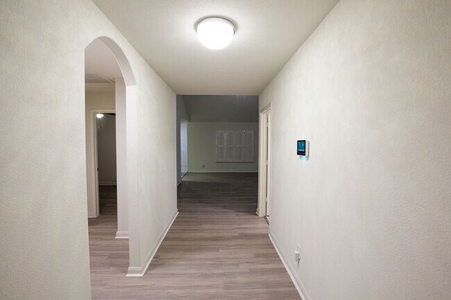 Foto del edificio - 308 Magnolia Dr