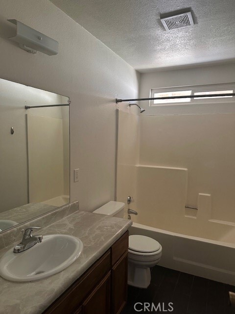 Foto del edificio - 13730 San Martin Rd