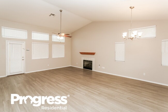 Foto del edificio - 4119 Tatum Ct