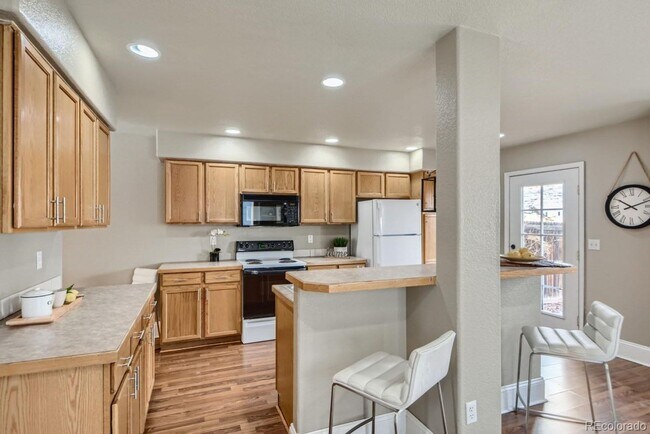 Foto del edificio - Fantastic 3 bed, 2.5 bath Townhome in Univ...