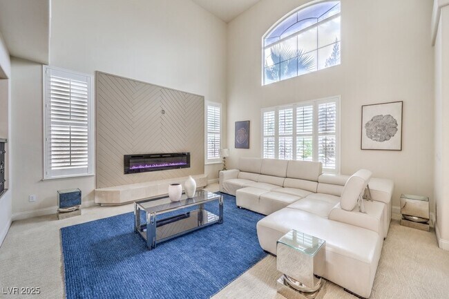 Foto del edificio - 4453 Melrose Abbey Pl
