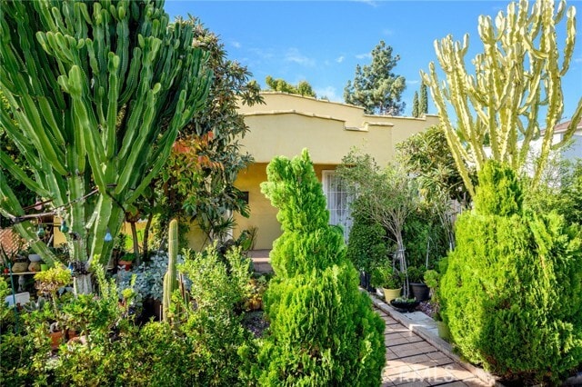 Foto del edificio - 325 Lafayette St