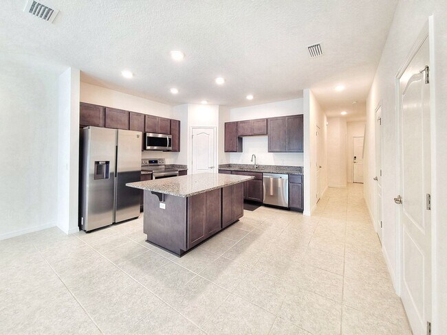 Foto del edificio - Tara West End #12523