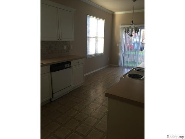 Building Photo - 22560 Trillium Dr