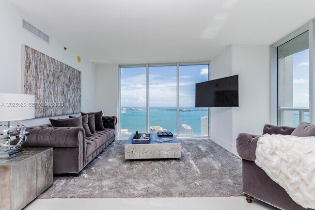 Foto del edificio - 495 Brickell Ave