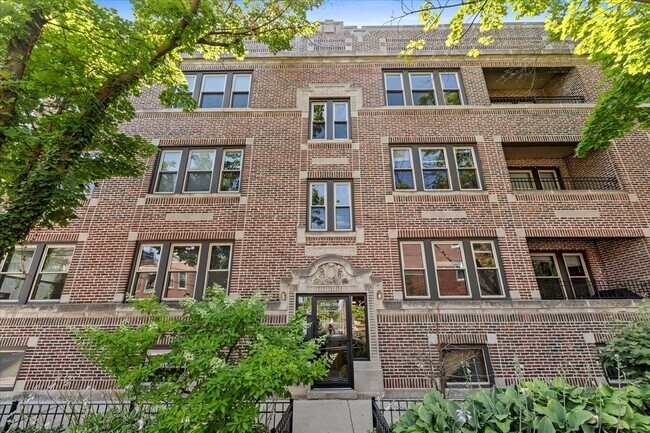 Foto del edificio - 3548 N Bosworth Ave