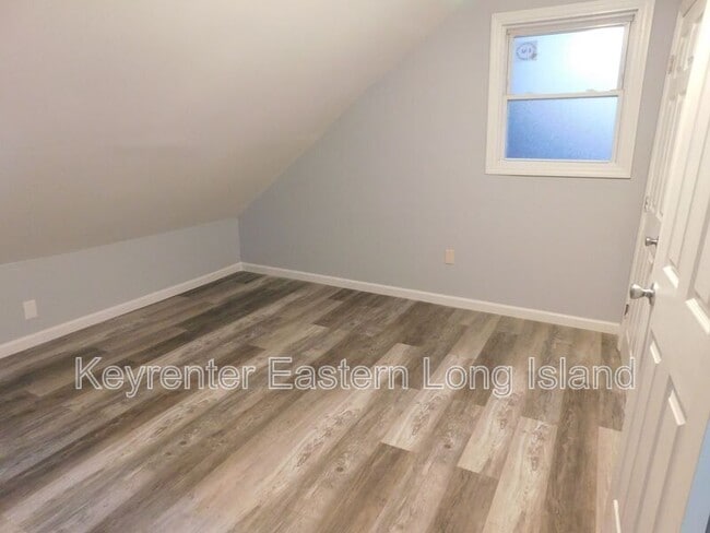 Foto del edificio - 36 Matsunaye Dr