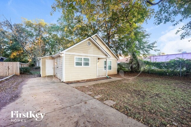 Building Photo - 2904 Cheney St