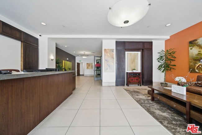 Foto del edificio - 3223 W 6th St
