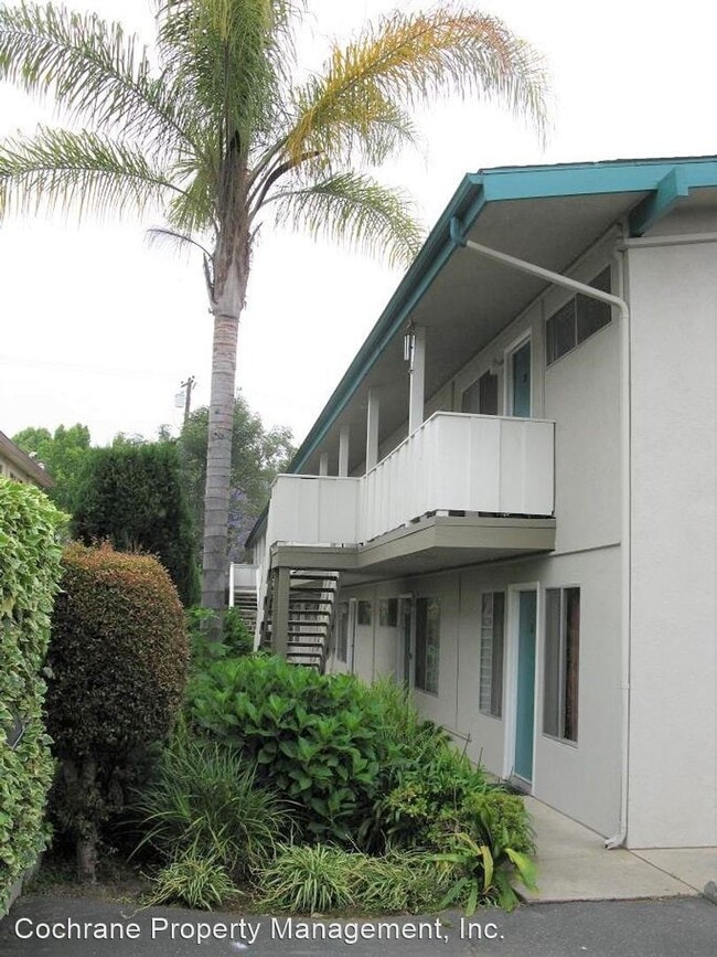 Building Photo - 3940 Via Lucero