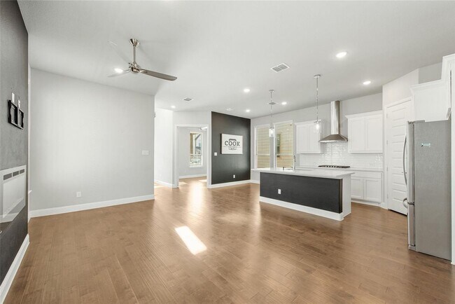 Building Photo - 4159 Runway Mews