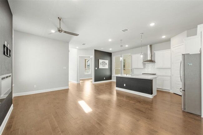 Foto del edificio - 4159 Runway Mews