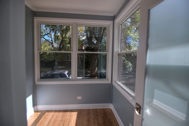 Building Photo - 4238 N Albany Ave