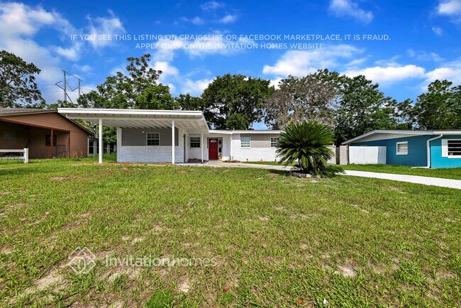 Foto del edificio - 3822 Pine Ridge Rd