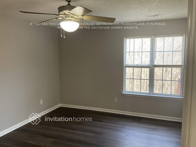 Building Photo - 329 Tanner Ct