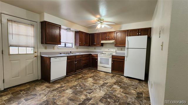Foto del edificio - 205 E Longs Peak Ave