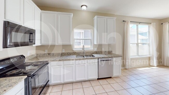 Building Photo - 10301 Waterbury Dr