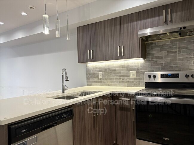 Photo du bâtiment - 500 Fleming Rd