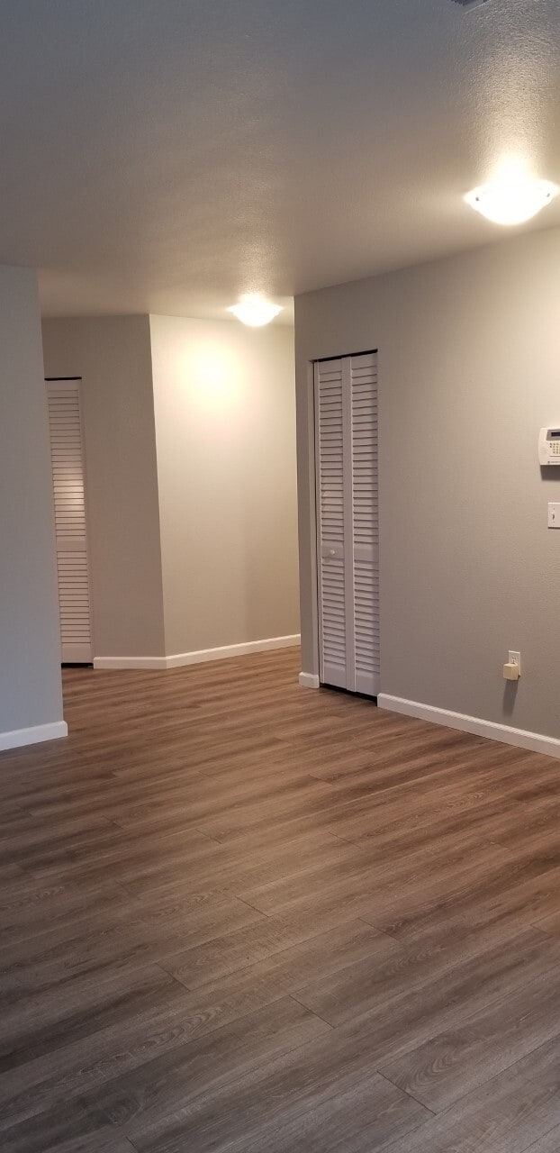 Building Photo - 1430 Saddle Club Rd SE