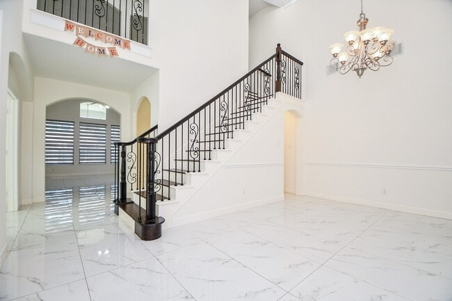 Building Photo - 4322 Pensacola Oaks Ln