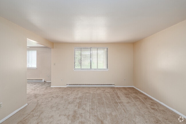 1BR, 1BA - 700SF - Living Room - 52 Deerfield LLC