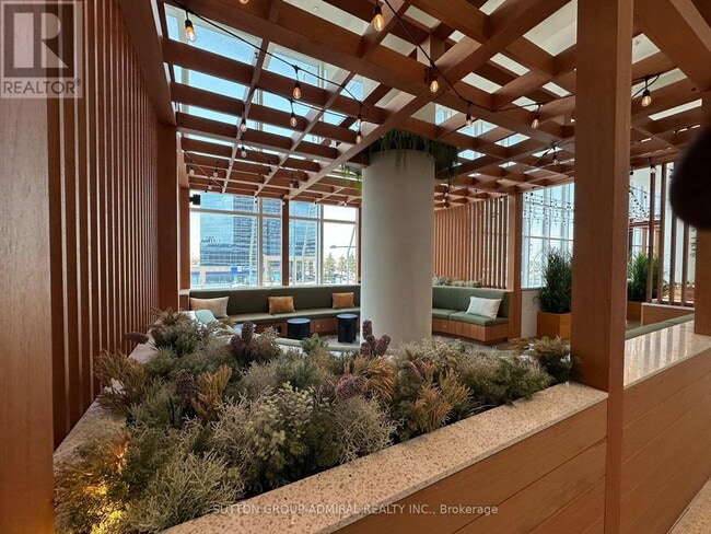 Building Photo - 8 Interchange Wy