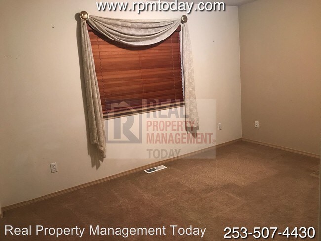 Foto del edificio - 3 br, 2.5 bath House - 9510 188th St E