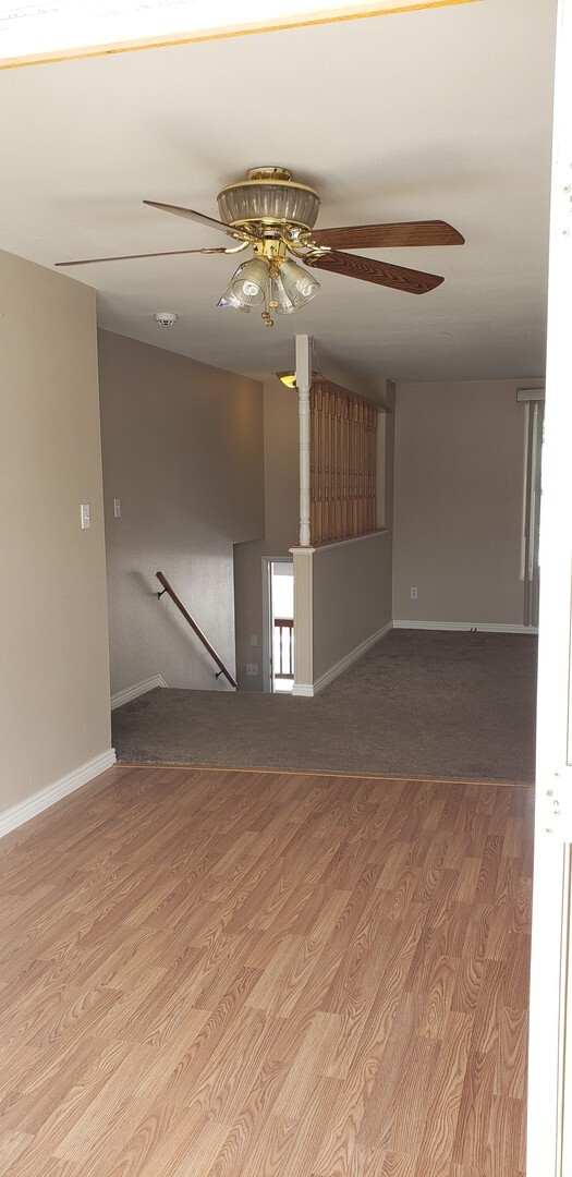 Foto del edificio - Move in ready 4 bedroom home For Rent on S...