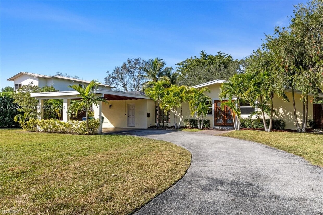 Primary Photo - 3 br, 2 bath House - 13720 SW 74th Ct